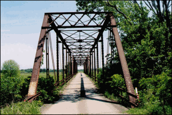 A 459-foot Pratt through truss.