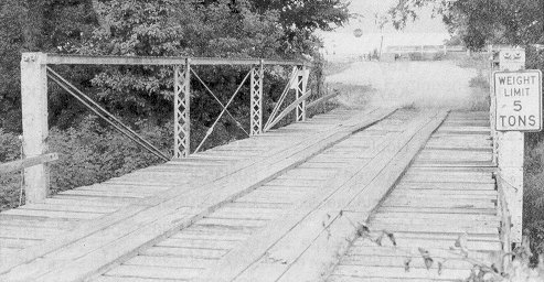 Bridge 36E0110N3200005 is a 1902 bedstead built by the Canton Bridge Company fir use in a creek near Blackwell in Kay County.