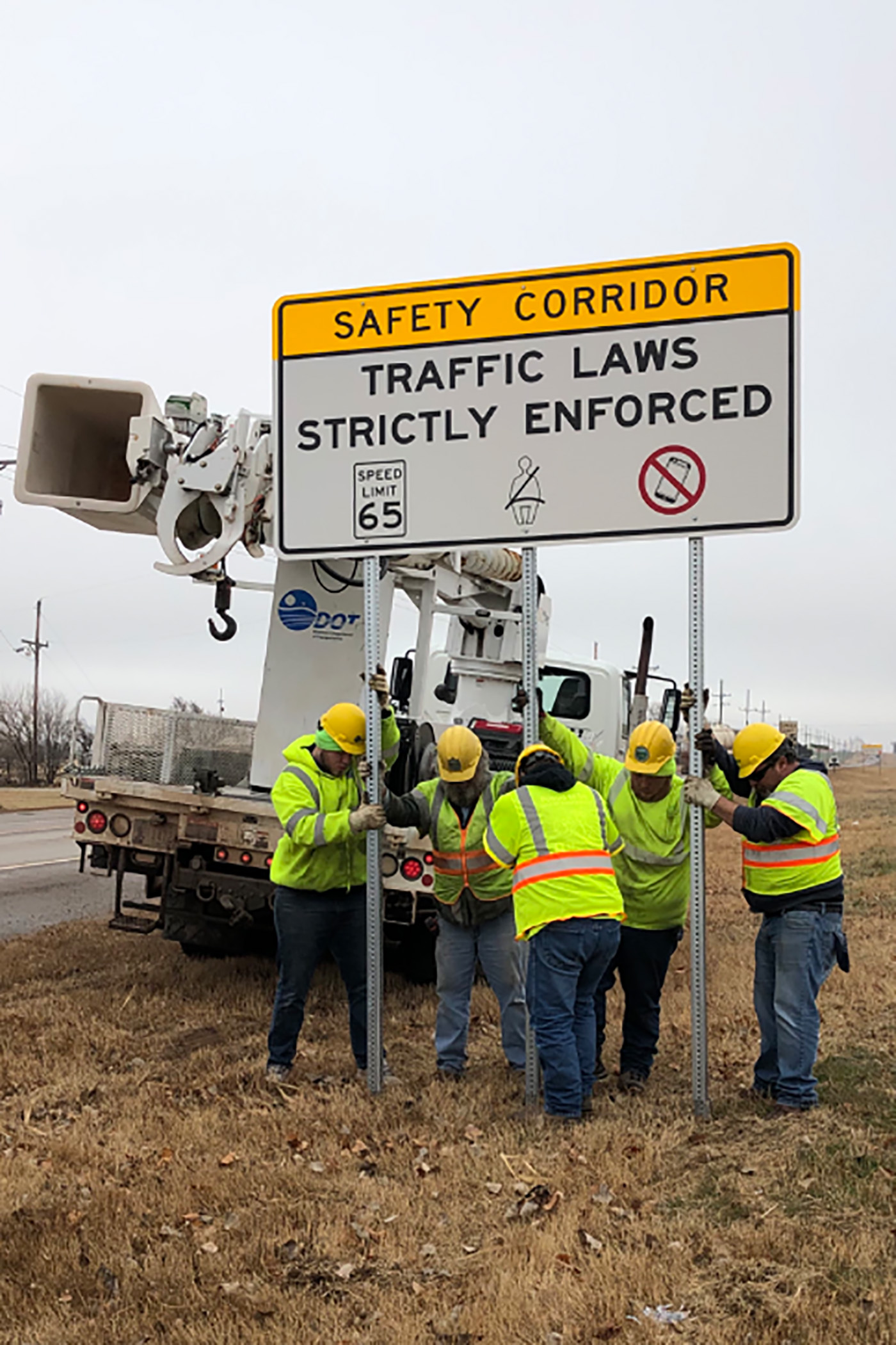 SH-33 Safety Corridor sign installation